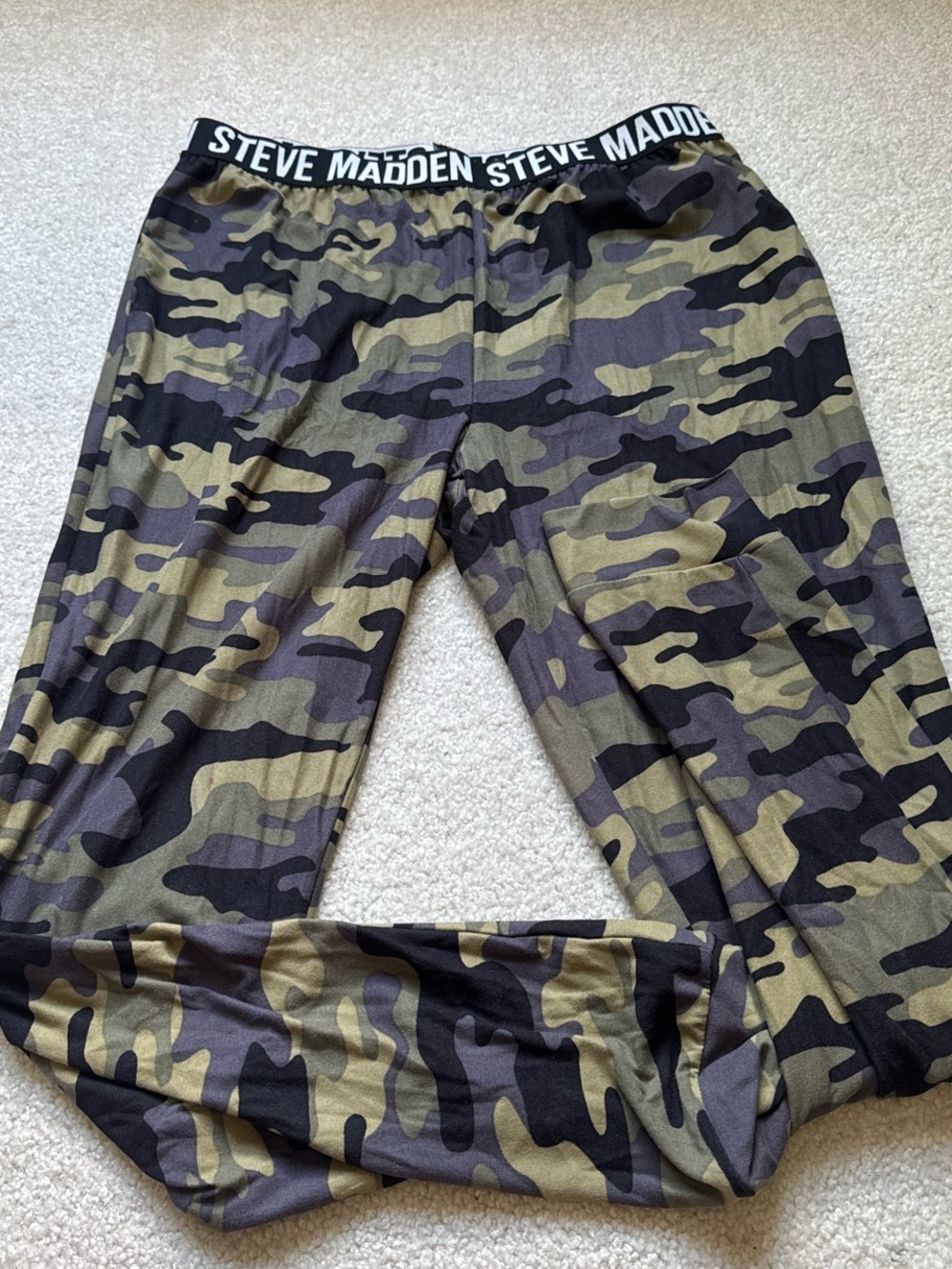 Steve Madden Men’s Camo Elastic Waist Joggers in Olive and Black